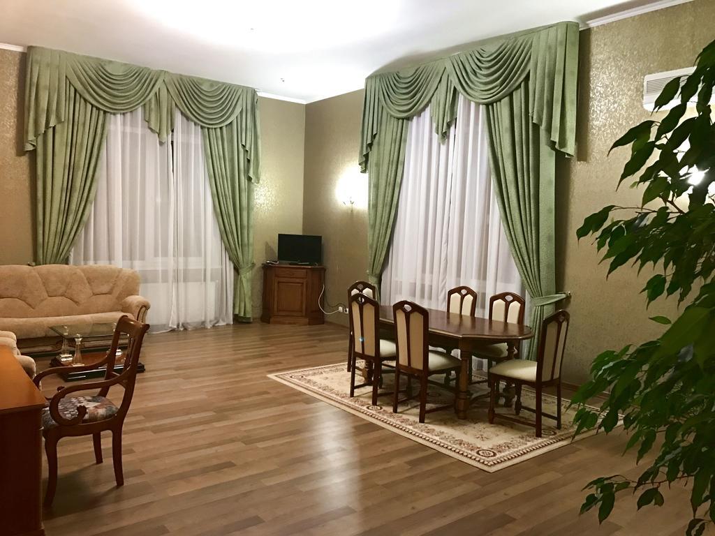 Отель Александровский Николаев Экстерьер фото